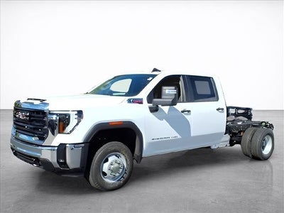 2026 GMC Sierra 3500 HD Chassis Cab Pro