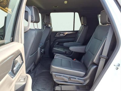2025 GMC Yukon Elevation