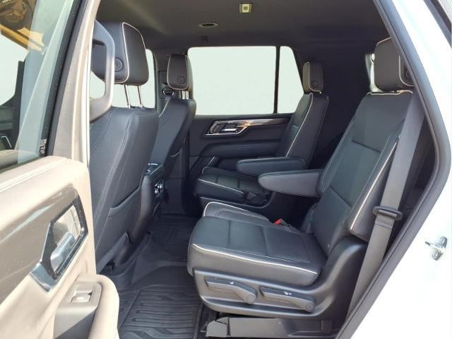 2025 GMC Yukon Elevation