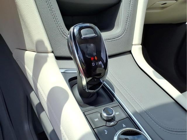 2023 Cadillac XT5 FWD Premium Luxury